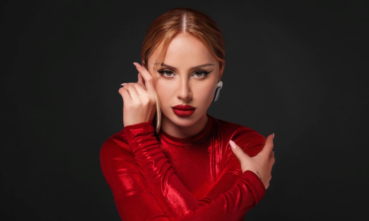 ANNA ASTI