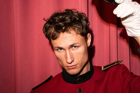 Заблудшие в Национале